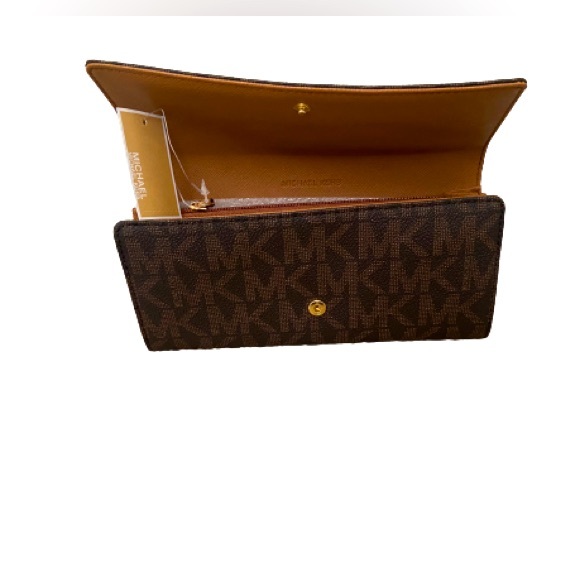 Michael Kors Fulton Flap Continental Wristlet Wallet. - Picture 5 of 6